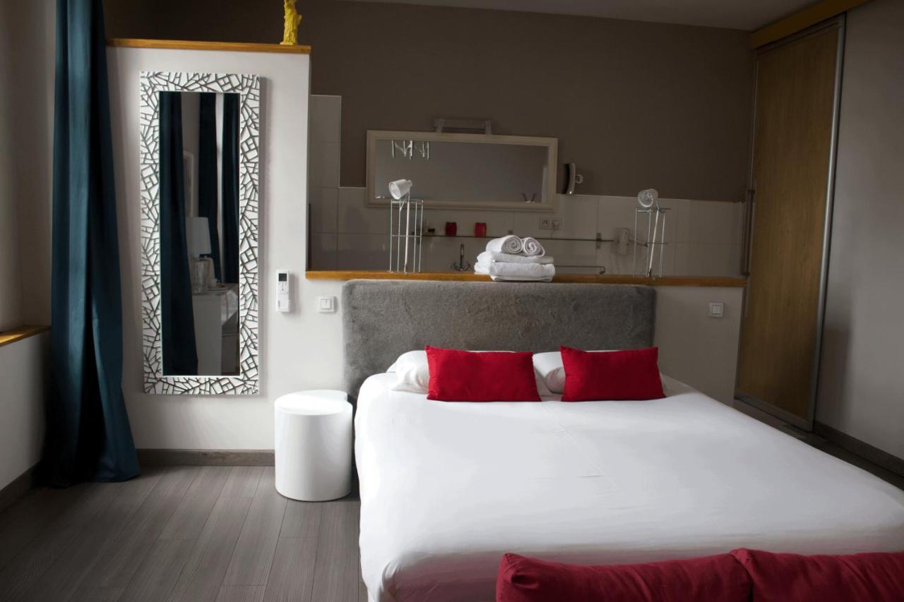 Hotel Absolu Castelsarrasin Bagian luar foto