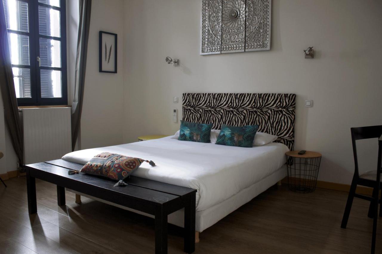 Hotel Absolu Castelsarrasin Bagian luar foto